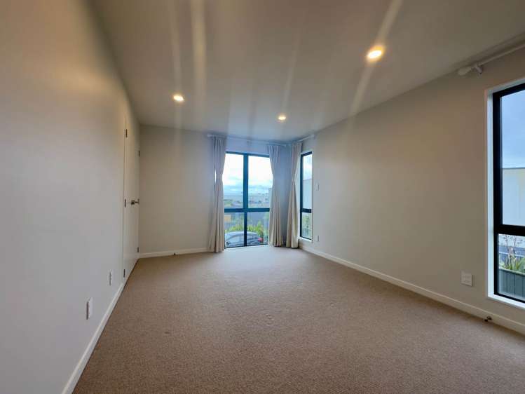 6 Henry Lloyd Place Millwater_9