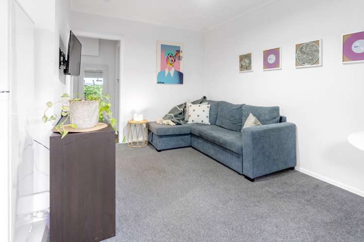 2/14 Saint Lukes Road Mount Albert_6