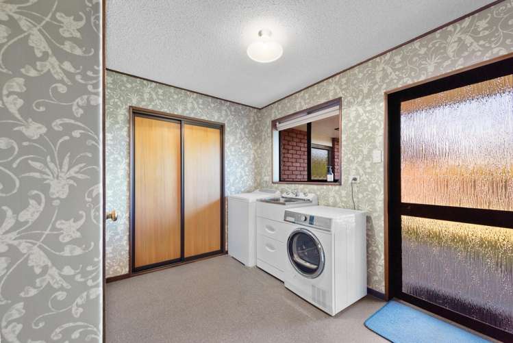3 Raeburn Place Gore_16