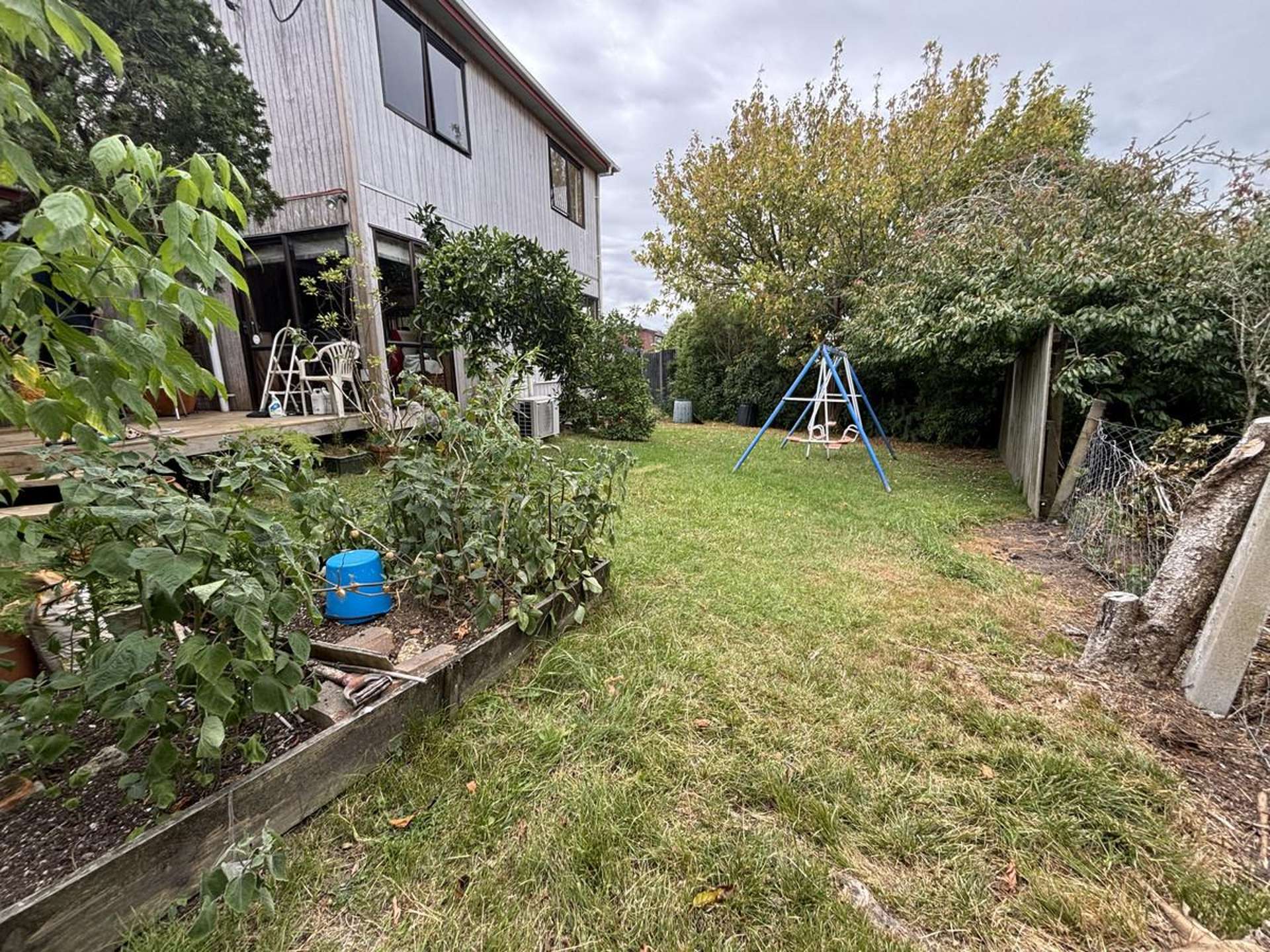 2/1 Gloria Avenue Te Atatu Peninsula_0