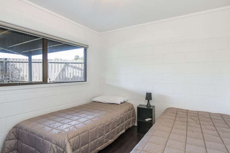 10 Darroch Slope Omaha_15