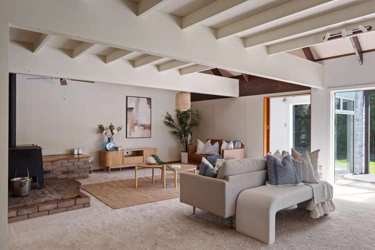 55 Lloyd George Road Wainui_2