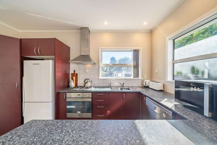 69 William Street Petone_6