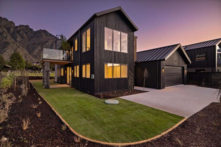 13 Taurus Lane Jacks Point_35