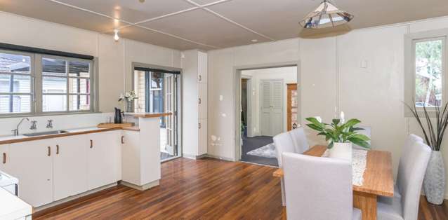 94 Albert Street Hamilton East_4