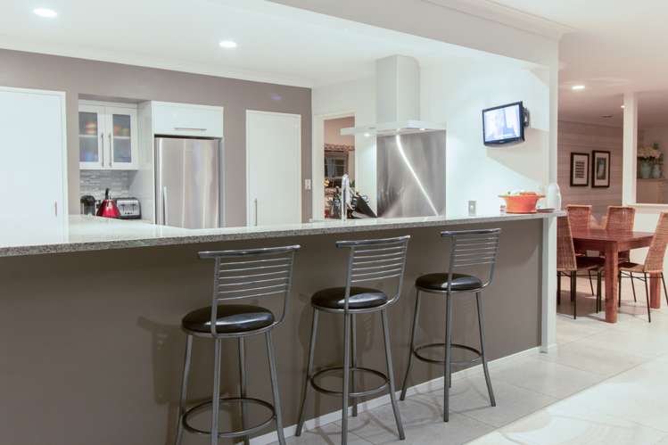 48a Marine Parade Mellons Bay_22