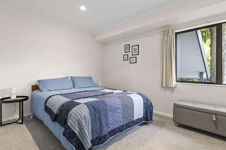 24 Heathcote Street Central_21