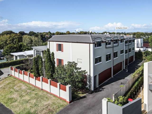 Spacious & central - must sell