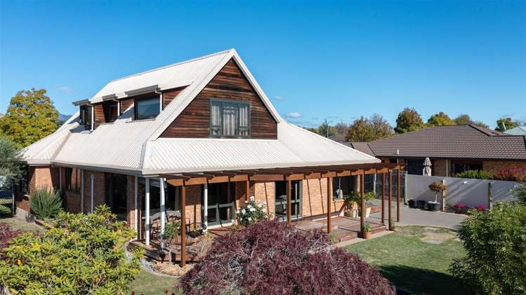 20 Karina Crescent Redwoodtown_0