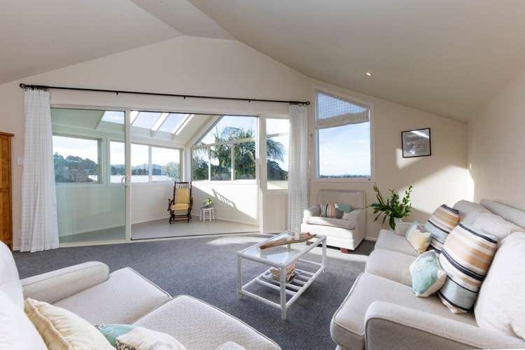 30 Arama Avenue Titirangi_19