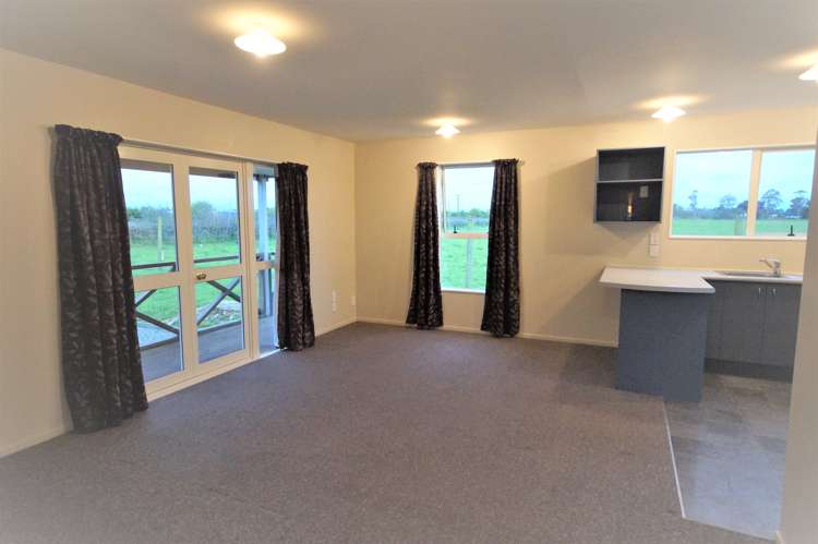 1045 The Lake Road Leeston_24