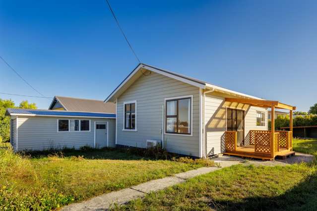 Stylish and Modern Living in Waimate