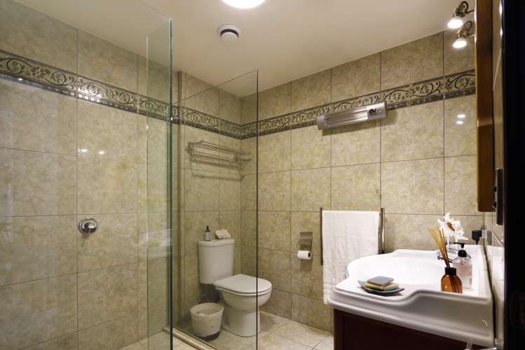 9/7 Quiet Woman Way Monaco_14