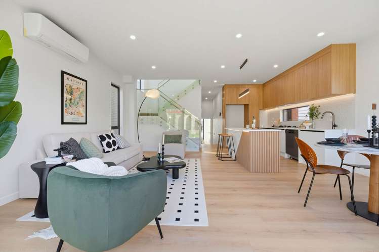 19 & 25 Wira Lane Silverdale_10