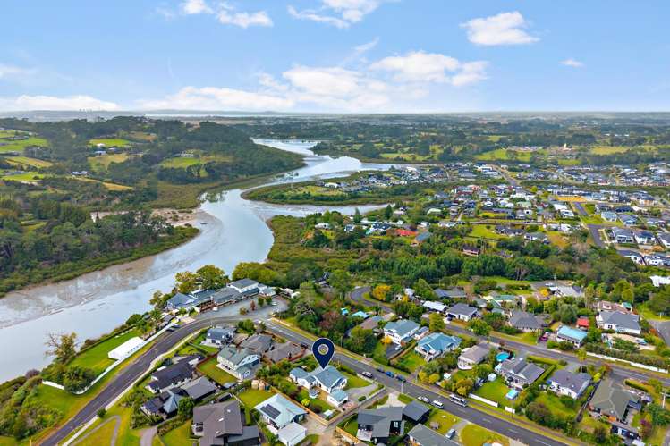 57 Queen Street Riverhead_17