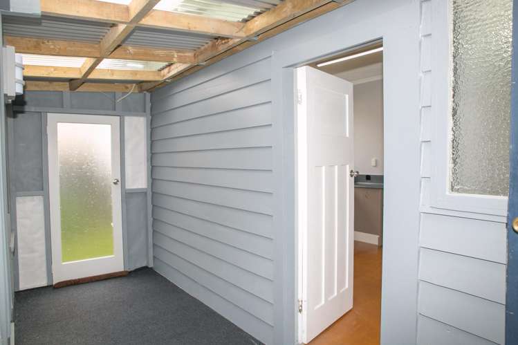 17 Foyle Street Bluff_13