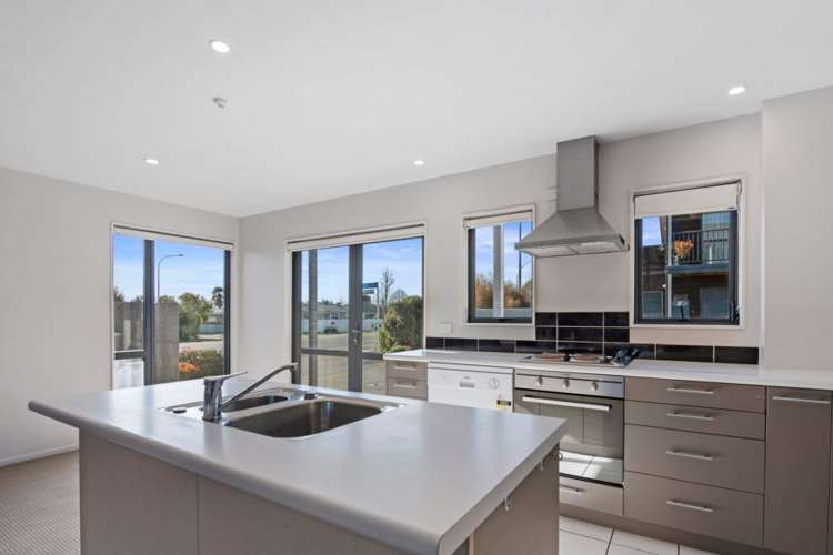 2 Rochdale Way Stoke_7