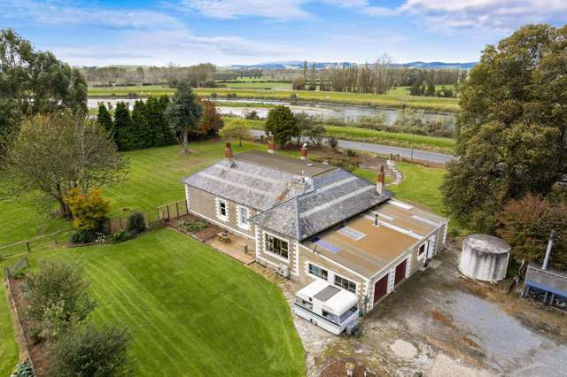 66 Riverbank Road Inch Clutha_3
