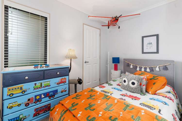 17 Great West Road Westbrook_16