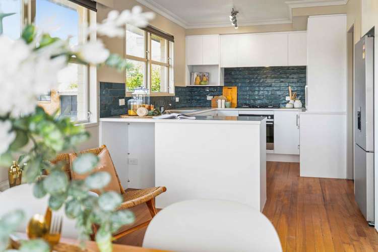 8 Glenn Terrace Otumoetai_8