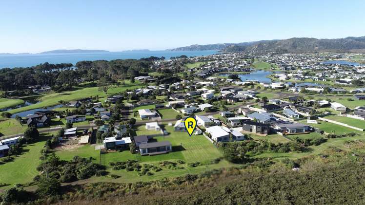 137 Kelly Jade Avenue Matarangi_5