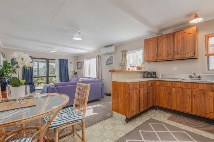 17 Rangitane Street Himatangi Beach_5