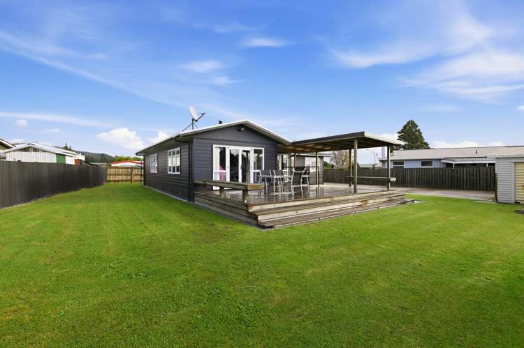 11 Byron Grove Owhata_24