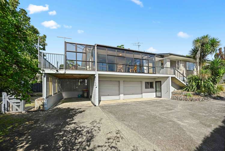 63 Macdonald Road Glenview_19