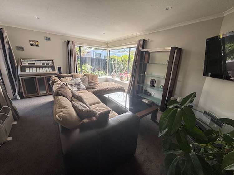 17 Showgate Ave Sockburn_4