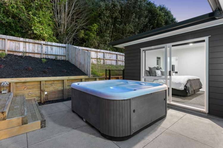 69 Bathurst Crescent Pyes Pa_13