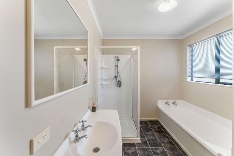 2 Mayer Crescent Wakefield_18