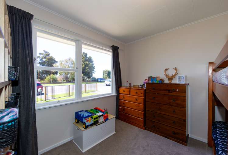 605 Collinge Road Mayfair_11