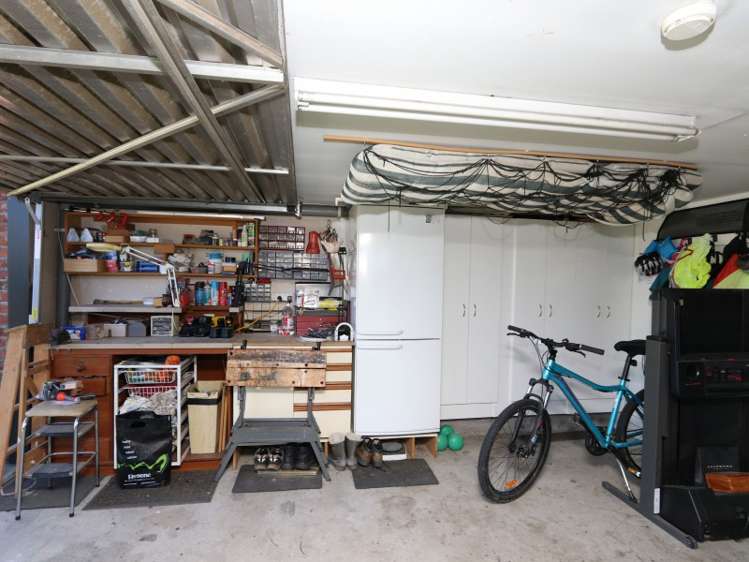 99 Middle Road Allenton_24