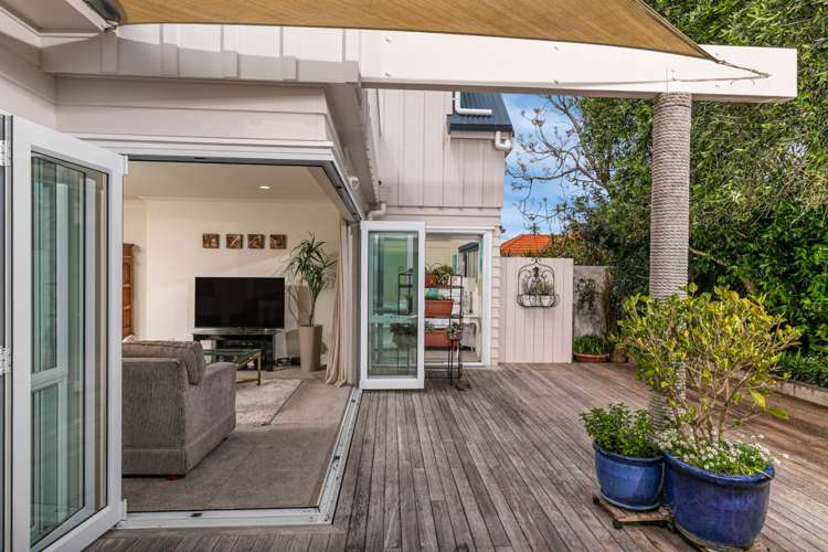 2/42 East Coast Road Milford_20