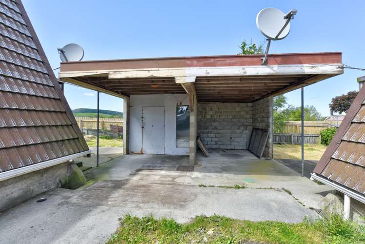 3 Talbot Street Gore Surrounds_15