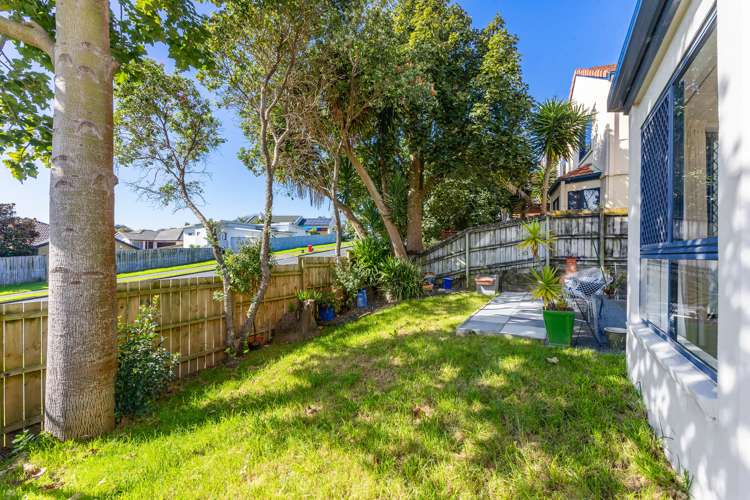 4 Parkwood Crescent Gulf Harbour_21