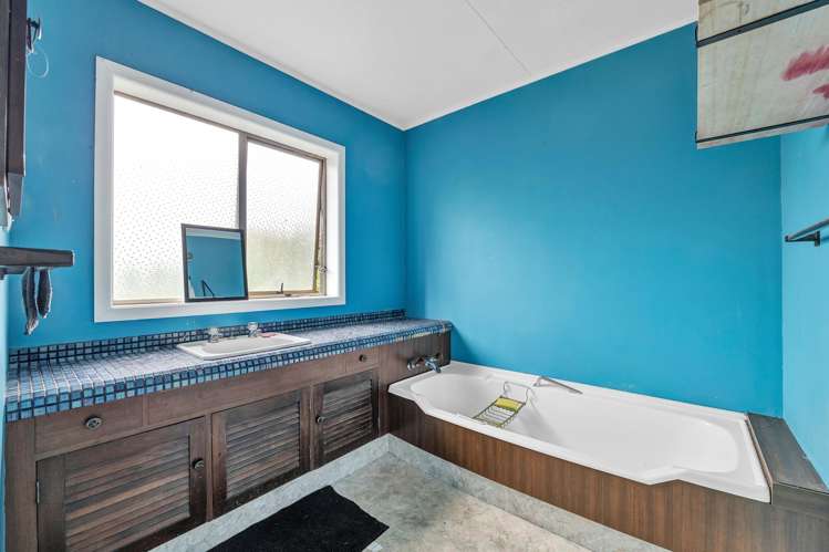 19 Tybalt Street Stratford_9