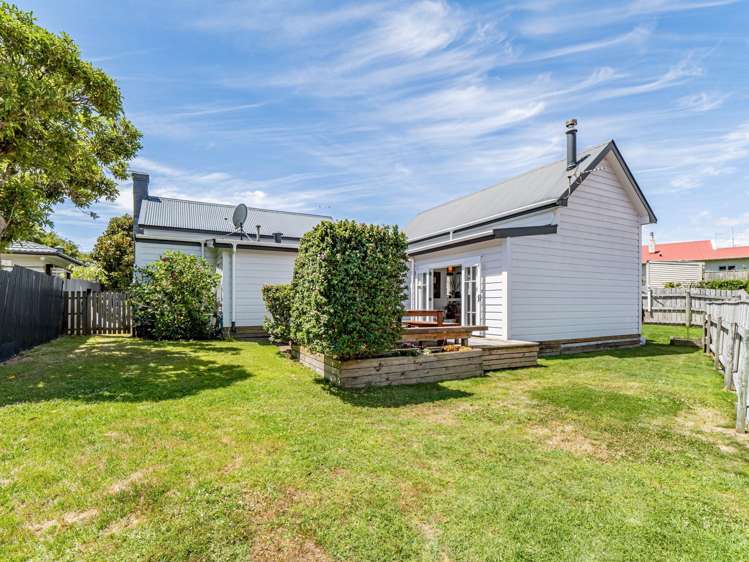 38 Waiwaka Terrace Strandon_28