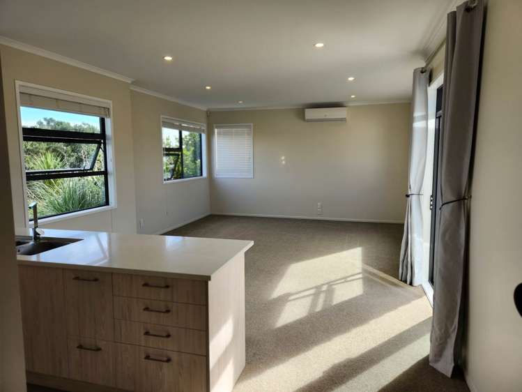 8 Barcliff Terrace Gulf Harbour_7