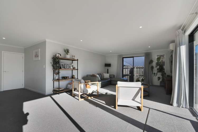 26 Redhaven Rise Netherby_13