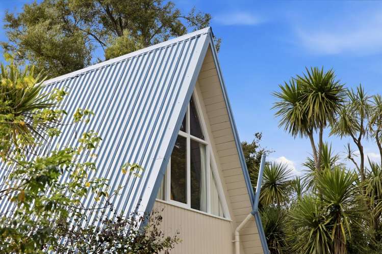 10B Win Grove Hatfields Beach_20