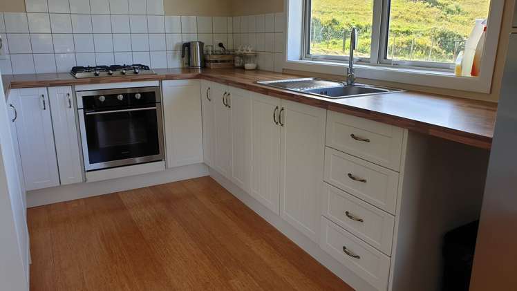 66 Puriri Glade Maungaturoto_12