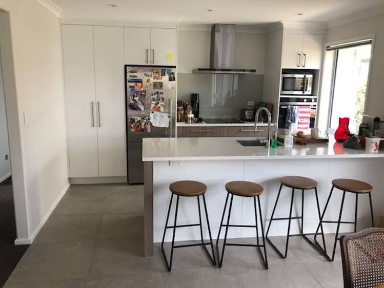 9 Walnut Road Riverhead_5