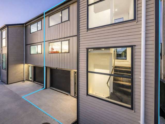 31D Waddell Avenue Pt England_2