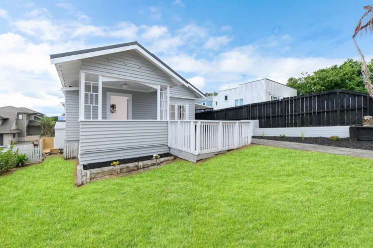 51 Taunton Terrace Blockhouse Bay_3