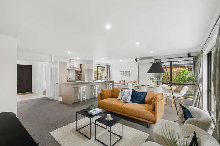 4 Lightning Close Wigram_3