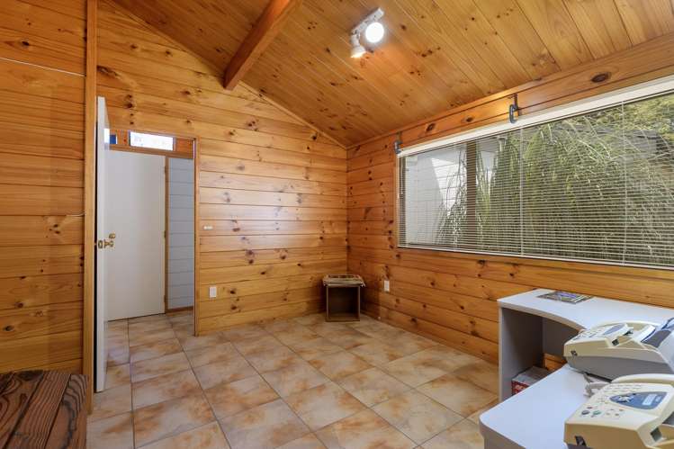 56 Thompsons Track Aongatete_14