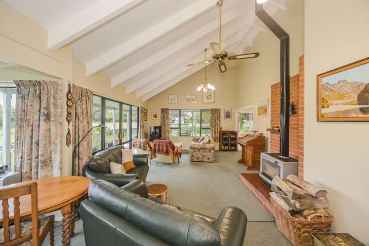 376 Awamoa Road Awamoa_8