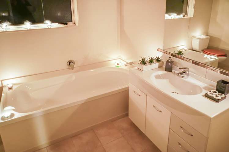 8 Sackville Street Martinborough_10