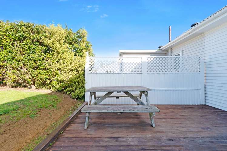 36 Sunshine Avenue Karori_11